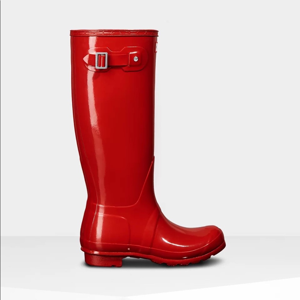 Red Hunter Boots with White Hunter socks